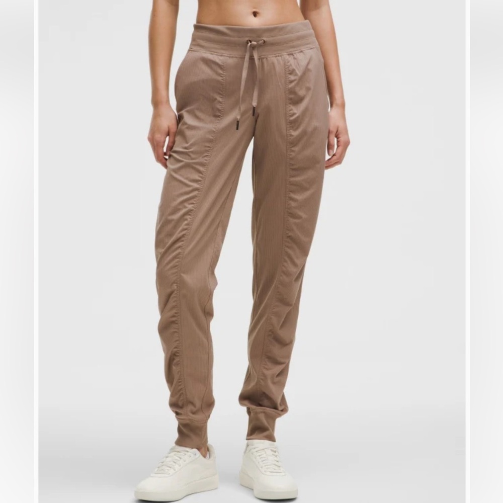 Lululemon Taupe Brown Dance Studio Jogger Pant | Size 6